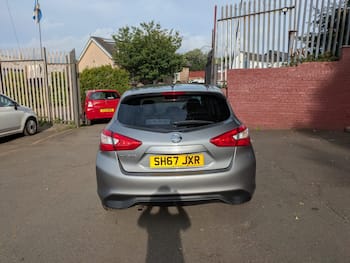 Used Nissan Pulsar 2017 for sale - 79668831: Photo