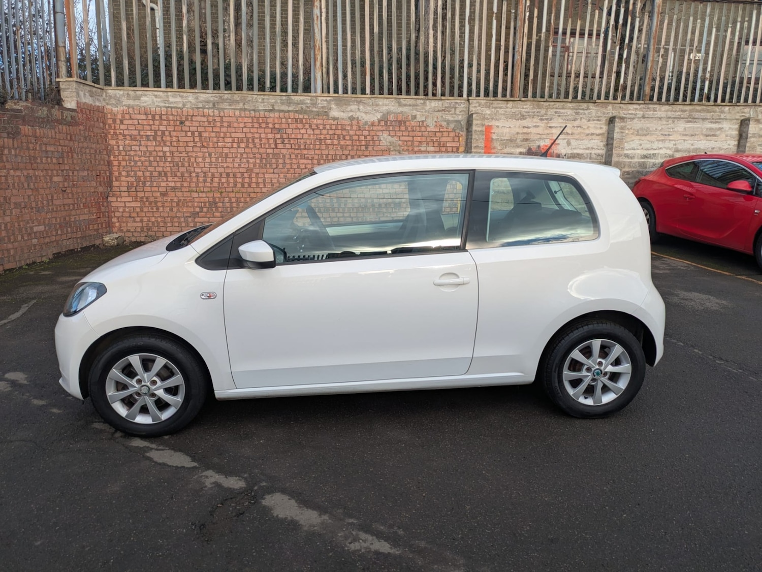 Used Skoda Citigo 2014 for sale - 77272409: Photo 2