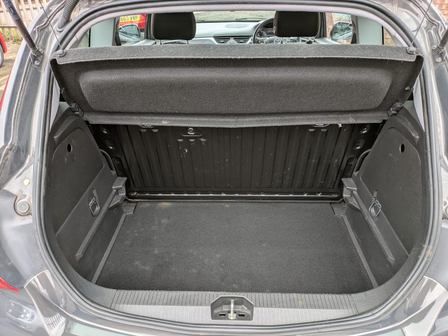 Used Vauxhall Corsa 2015 for sale - 77932898: Photo 9