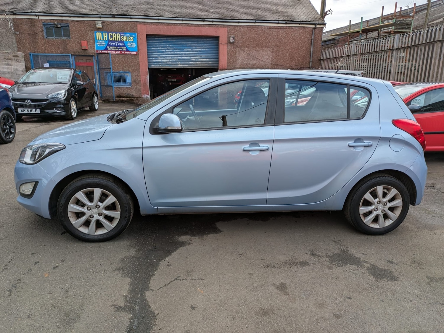 Used Hyundai i20 2013 for sale - 78213755: Photo 2