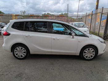 2015 (15) - 1.8i Exclusiv 5dr