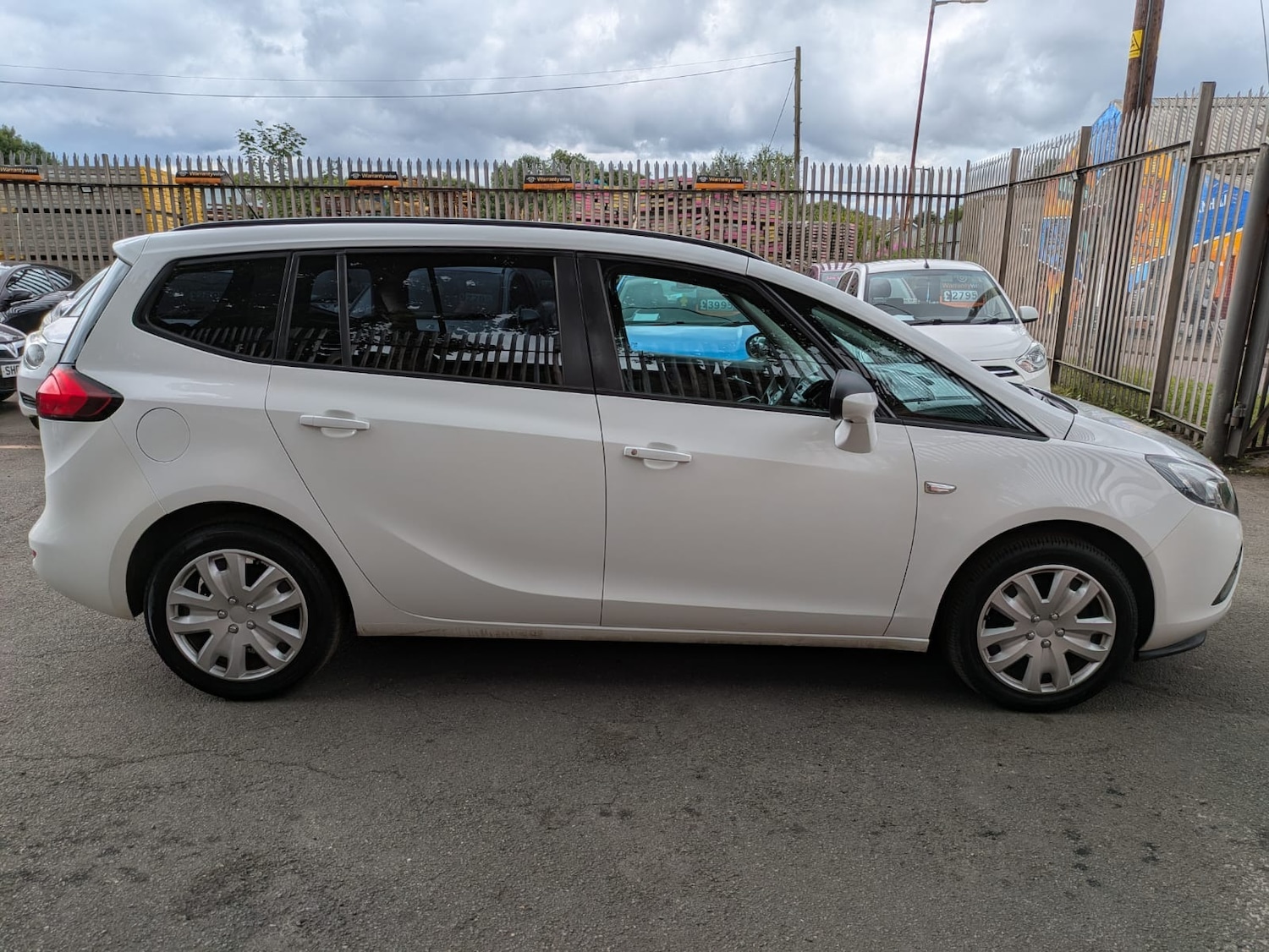 Used Vauxhall Zafira 2015 for sale - 76249491: Photo 1