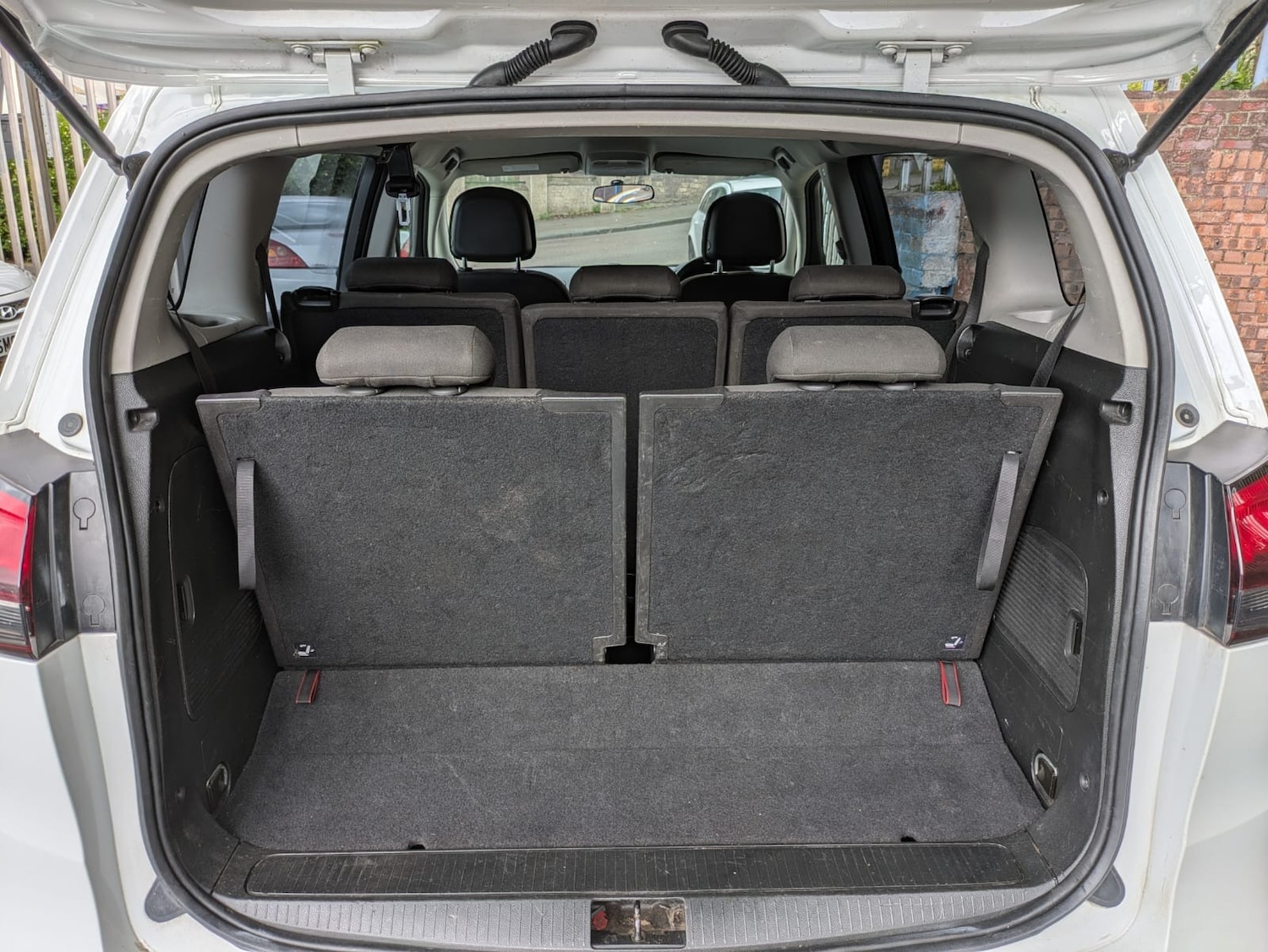 Used Vauxhall Zafira 2015 for sale - 76249491: Photo 10