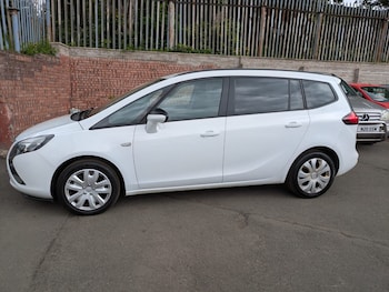 Used Vauxhall Zafira 2015 for sale - 76249491: Photo 2