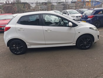 Mazda Mazda2 feature image