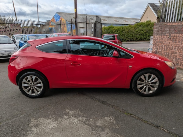 Used Vauxhall Astra GTC 2012 for sale - 76324450: Photo 1
