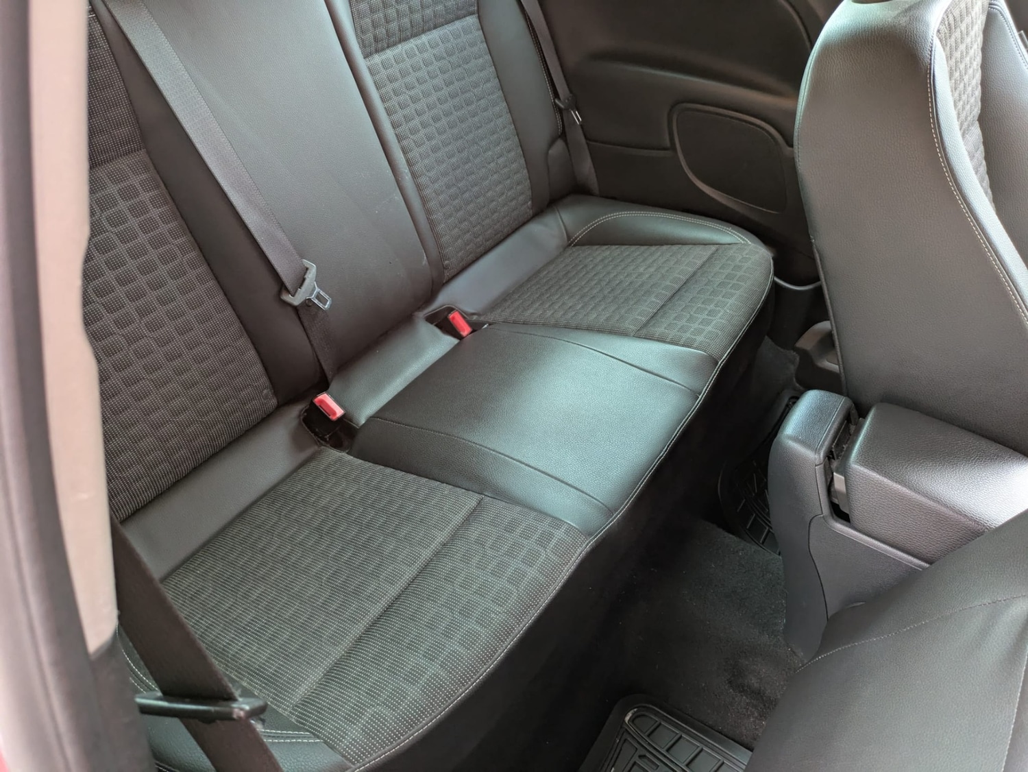 Used Vauxhall Astra GTC 2012 for sale - 76324450: Photo 6