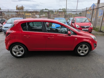 Vauxhall - Corsa