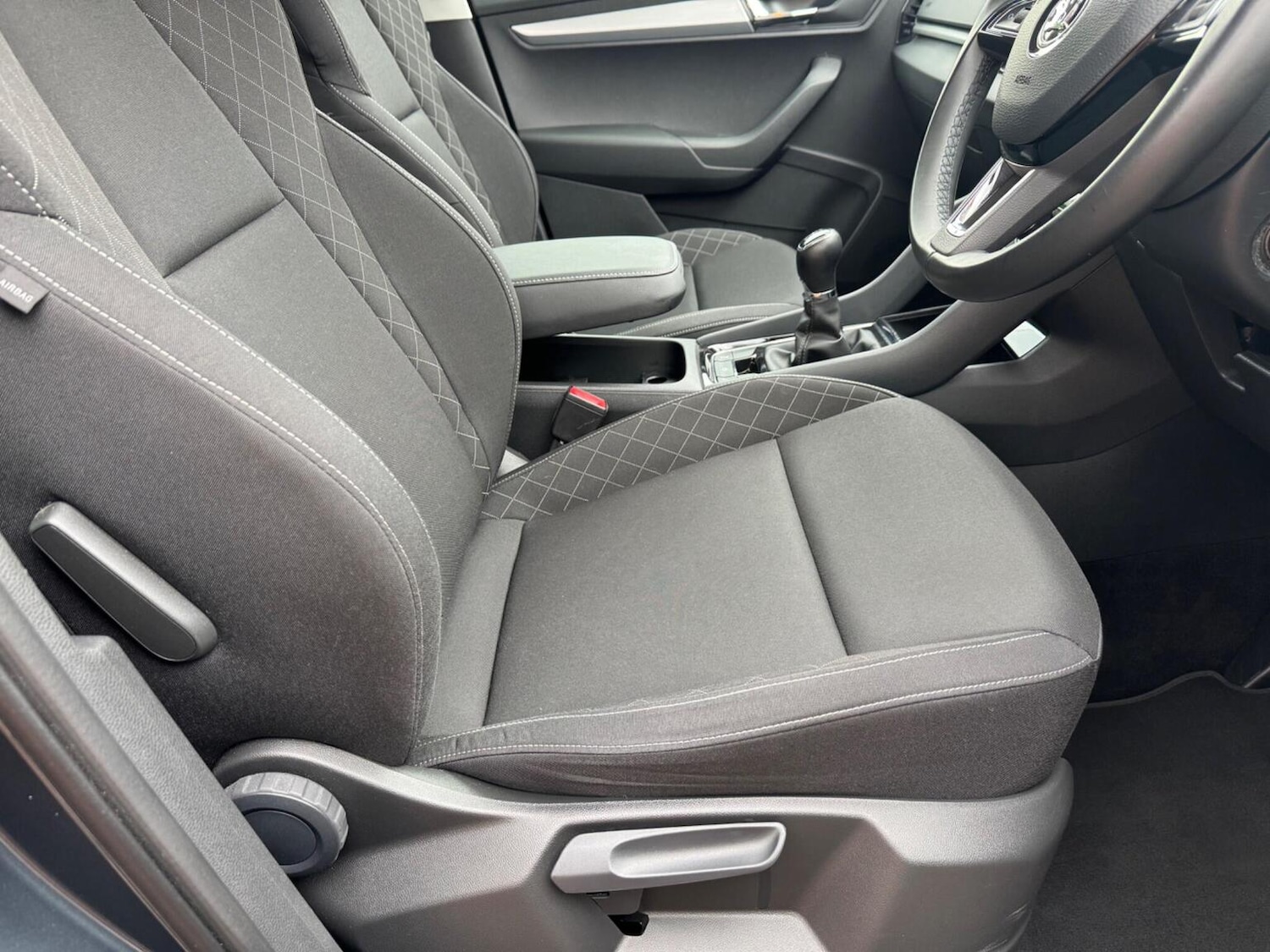 Used Skoda Karoq 2018 for sale - 76858886: Photo 29