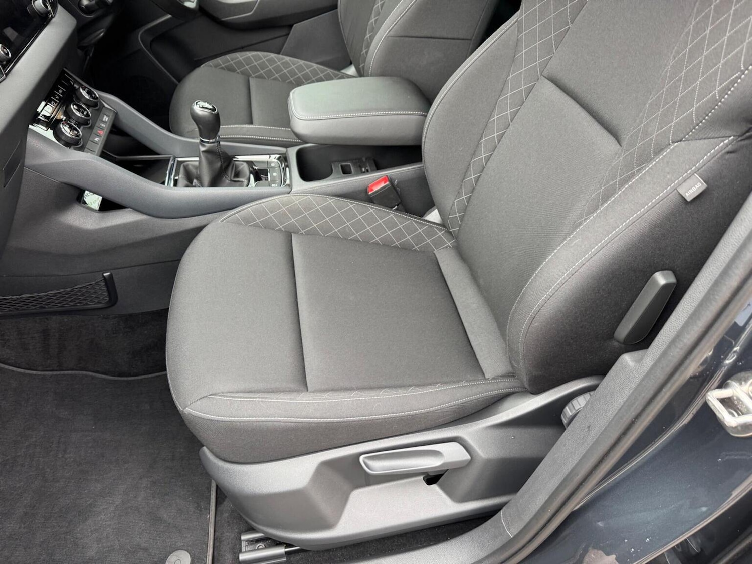 Used Skoda Karoq 2018 for sale - 76858886: Photo 37