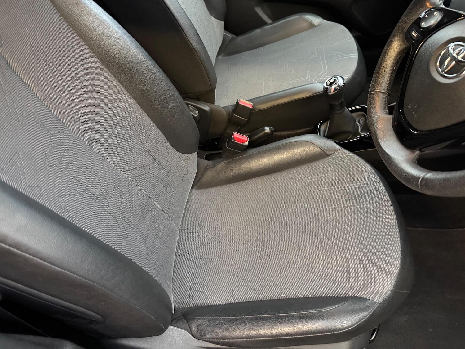 Used Toyota AYGO 2018 for sale - 76974323: Photo 26