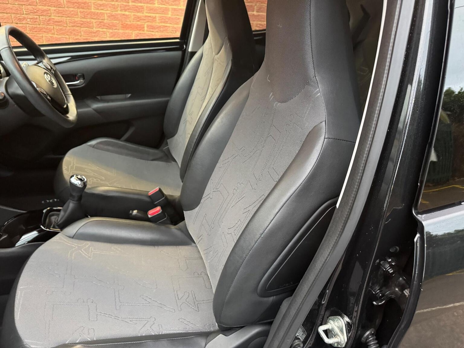 Used Toyota AYGO 2018 for sale - 76974323: Photo 29