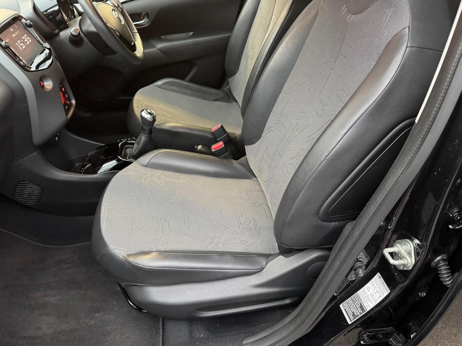 Used Toyota AYGO 2018 for sale - 76974323: Photo 39