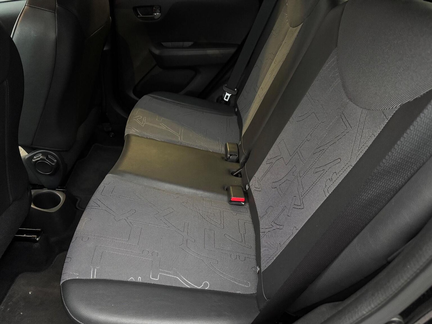 Used Toyota AYGO 2018 for sale - 76974323: Photo 43