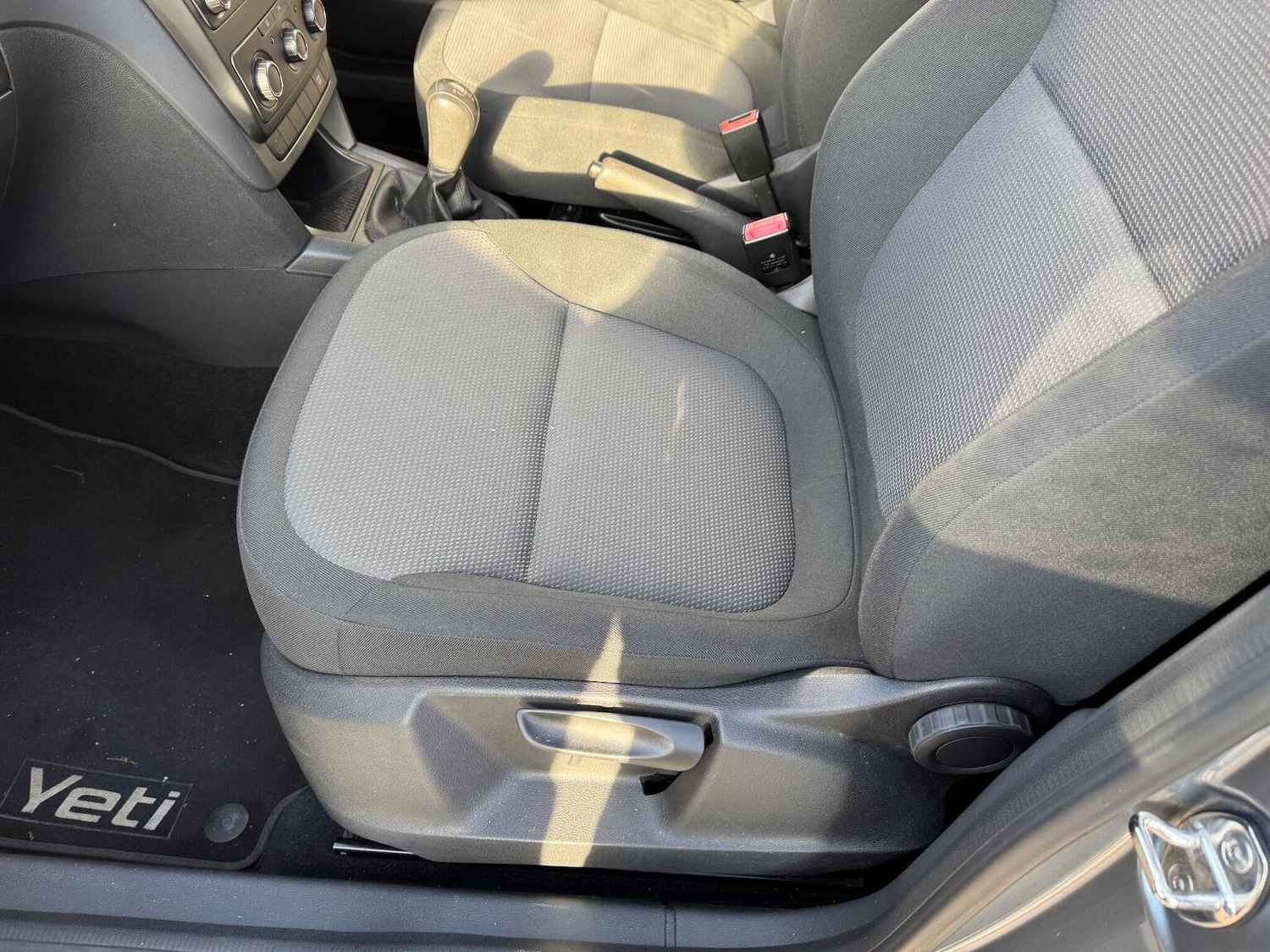 Used Skoda Yeti 2011 for sale - 77162254: Photo 27