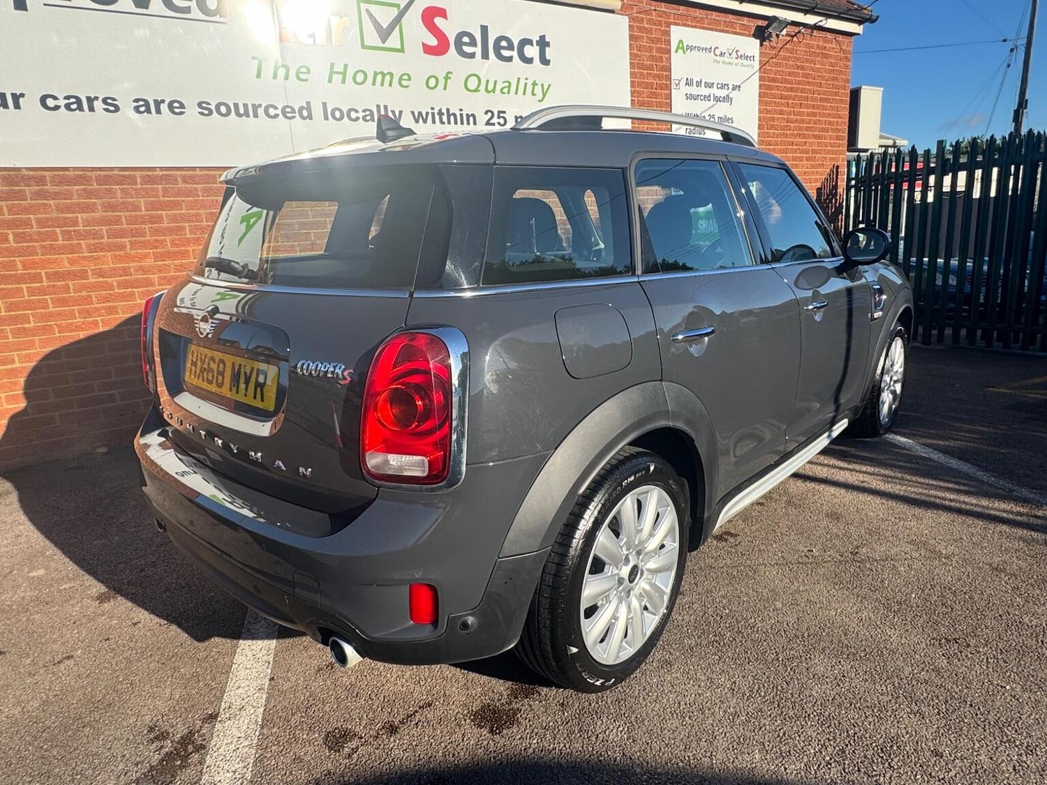 Used MINI Countryman 2018 for sale - 76858885: Photo 13