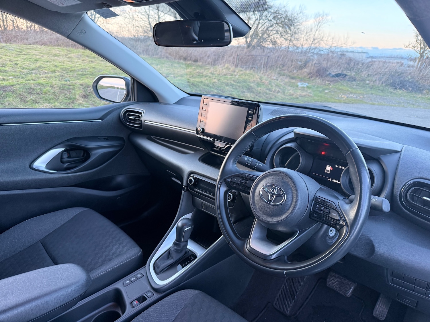 Used Toyota Yaris 2021 for sale - 77482693: Photo 19