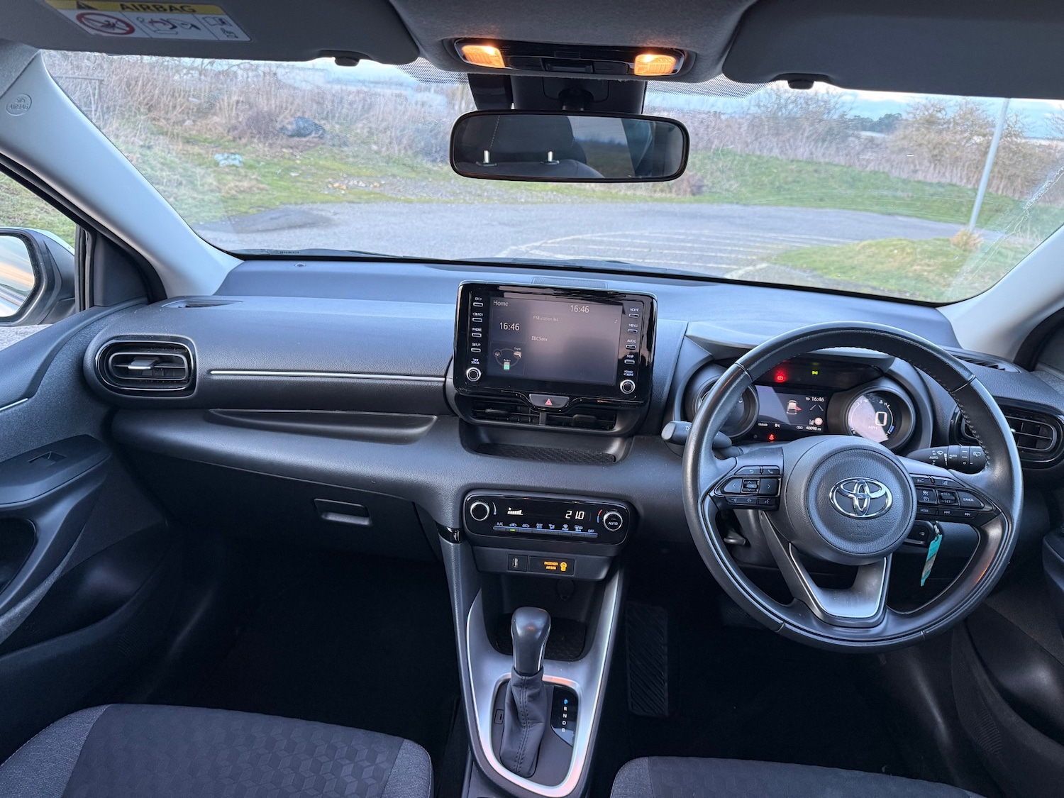 Used Toyota Yaris 2021 for sale - 77482693: Photo 24