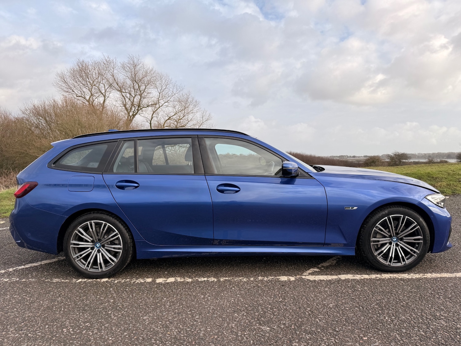 Used BMW 3 Series 2022 for sale - 77337914: Photo 2