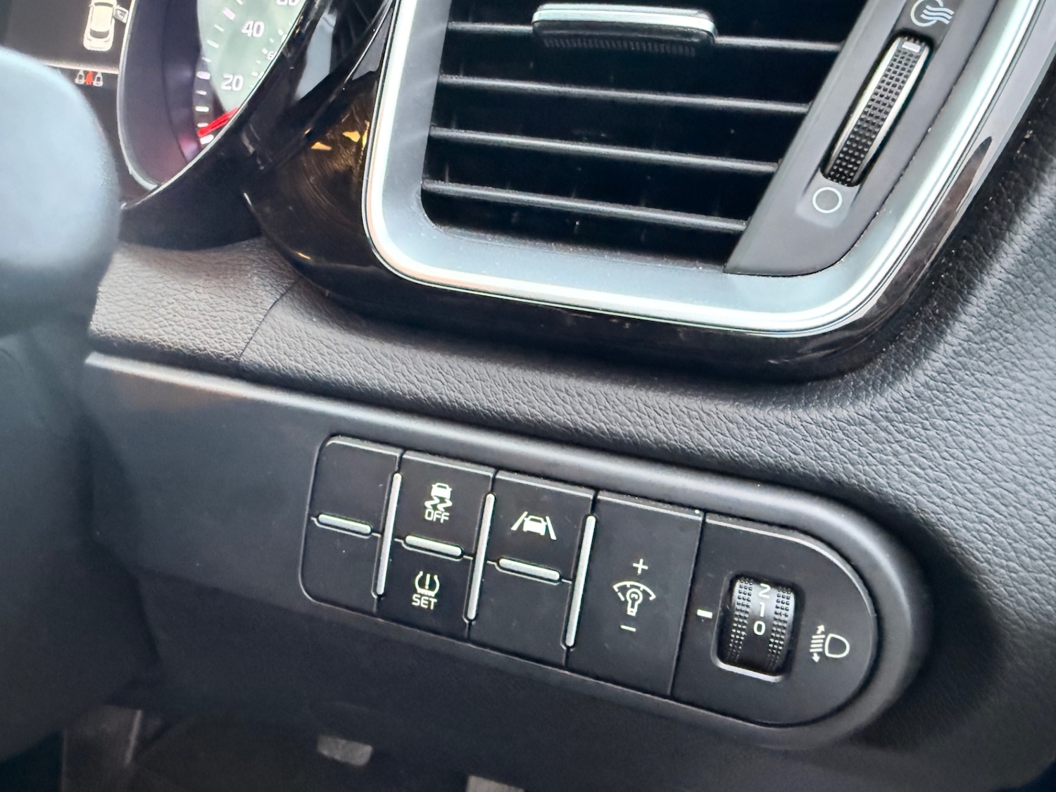 Used Kia XCeed 2023 for sale - 77125506: Photo 21