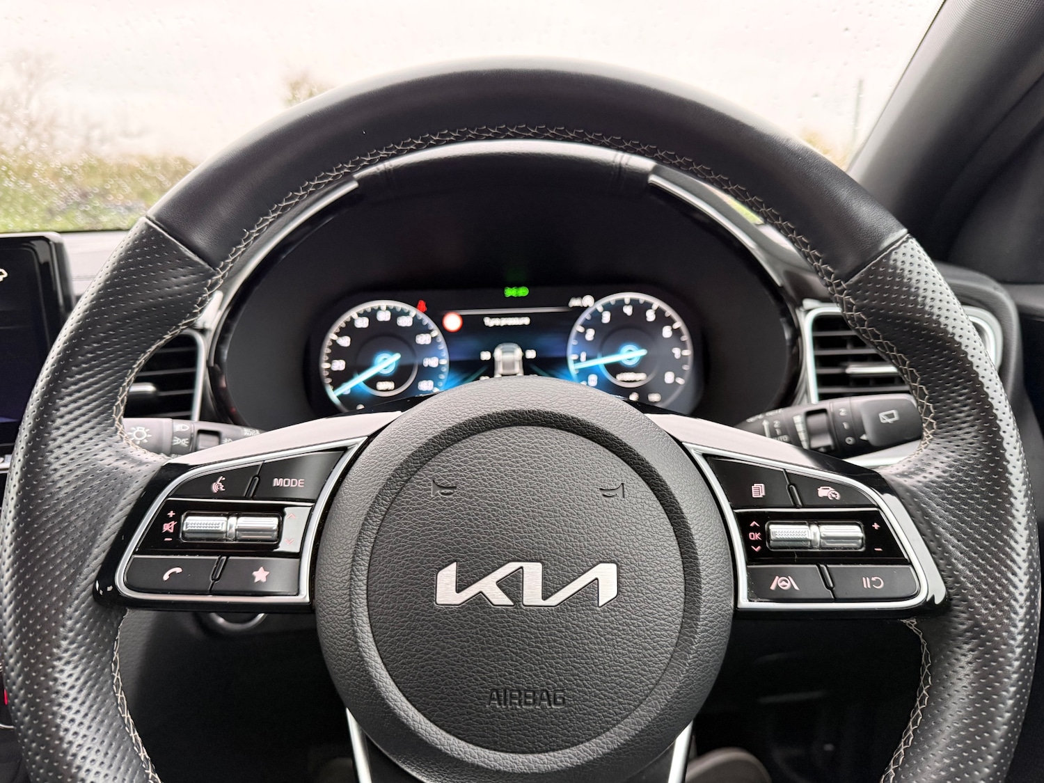 Used Kia XCeed 2023 for sale - 77125693: Photo 24