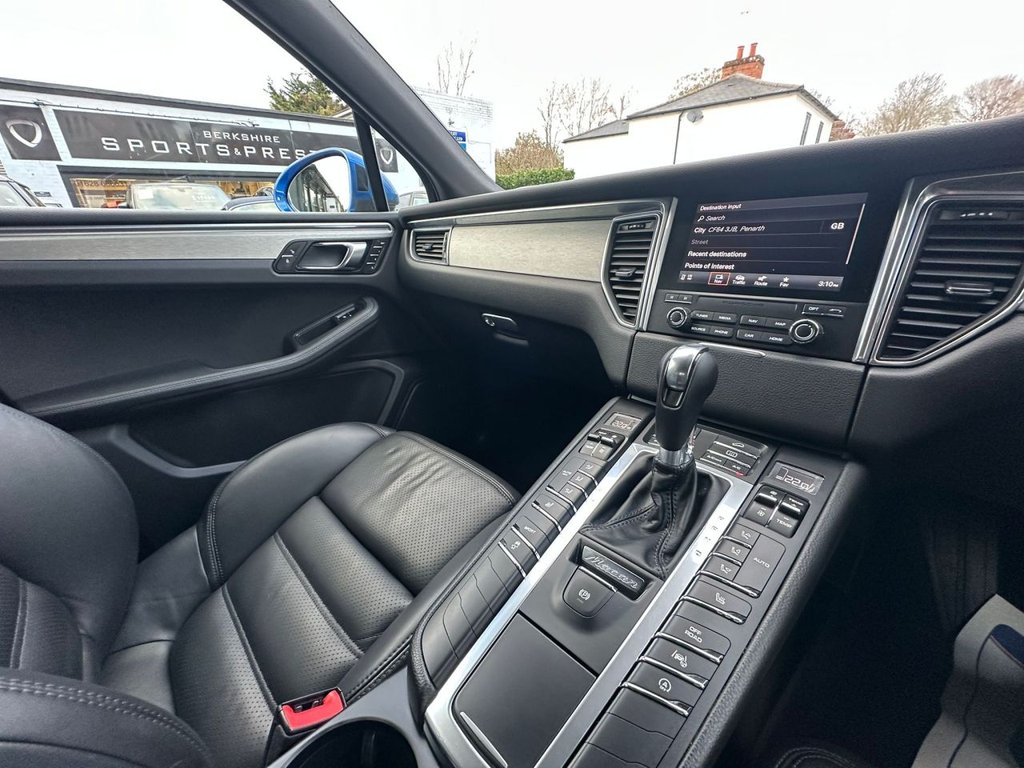 Used Porsche Macan 2017 for sale - 76547152: Photo 10