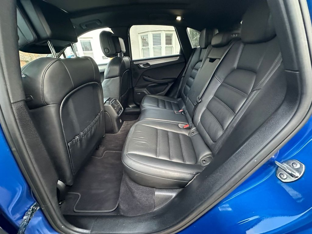 Used Porsche Macan 2017 for sale - 76547152: Photo 16