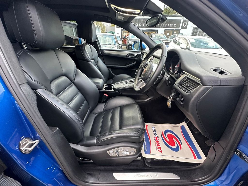 Used Porsche Macan 2017 for sale - 76547152: Photo 18