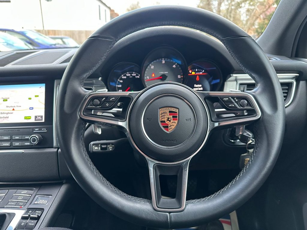 Used Porsche Macan 2017 for sale - 76547152: Photo 19