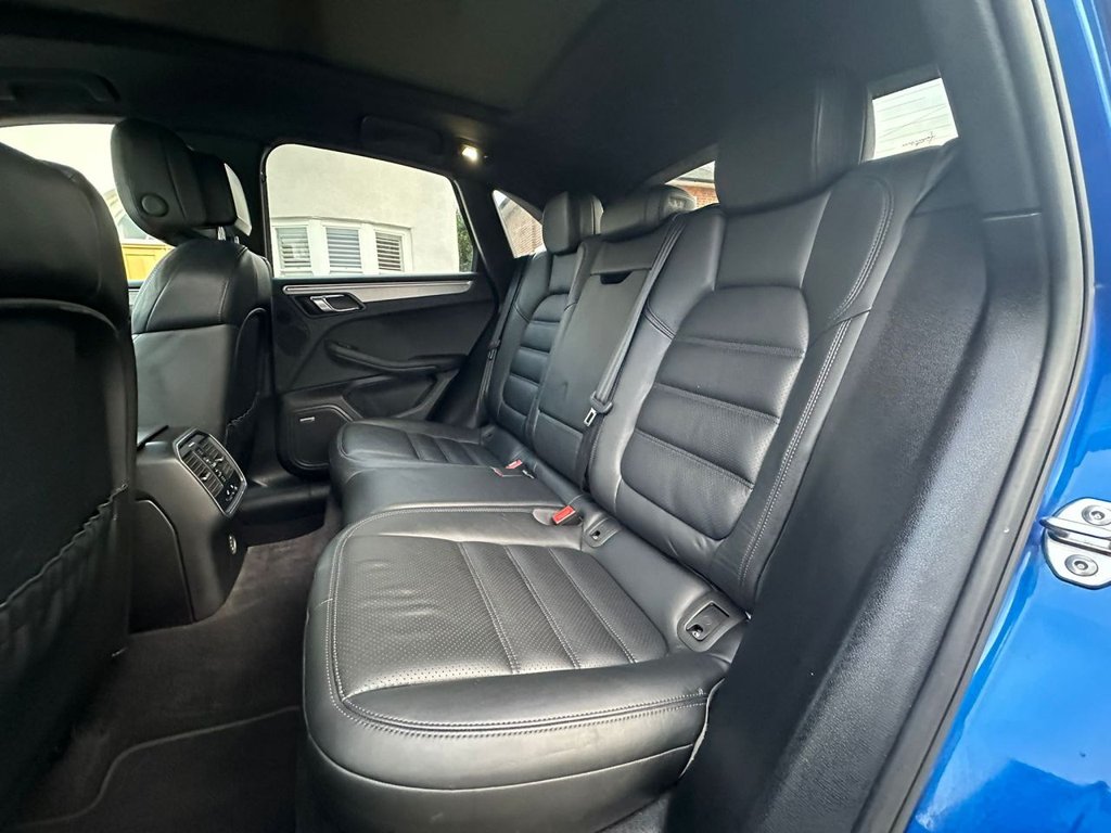 Used Porsche Macan 2017 for sale - 76547152: Photo 23