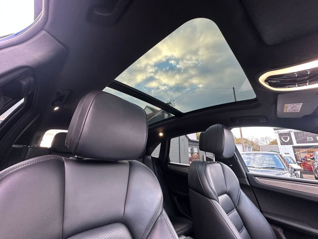 Used Porsche Macan 2017 for sale - 76547152: Photo 25