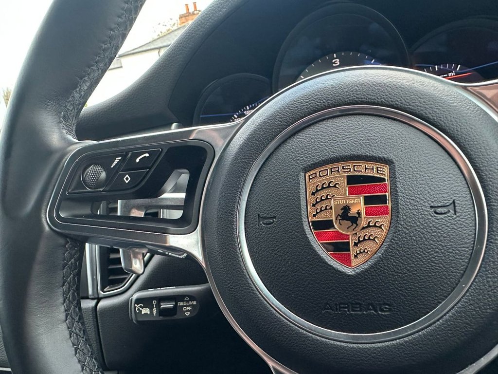 Used Porsche Macan 2017 for sale - 76547152: Photo 27