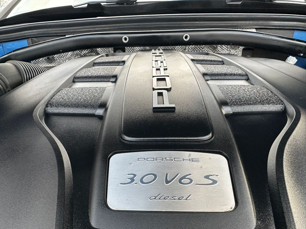 Used Porsche Macan 2017 for sale - 76547152: Photo 32