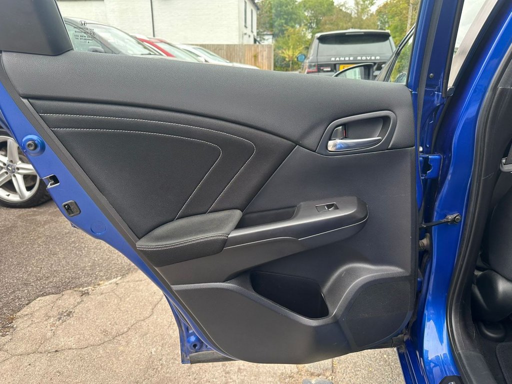 Used Honda Civic 2017 for sale - 76481643: Photo 32