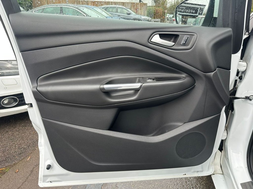 Used Ford Kuga 2016 for sale - 76740378: Photo 25