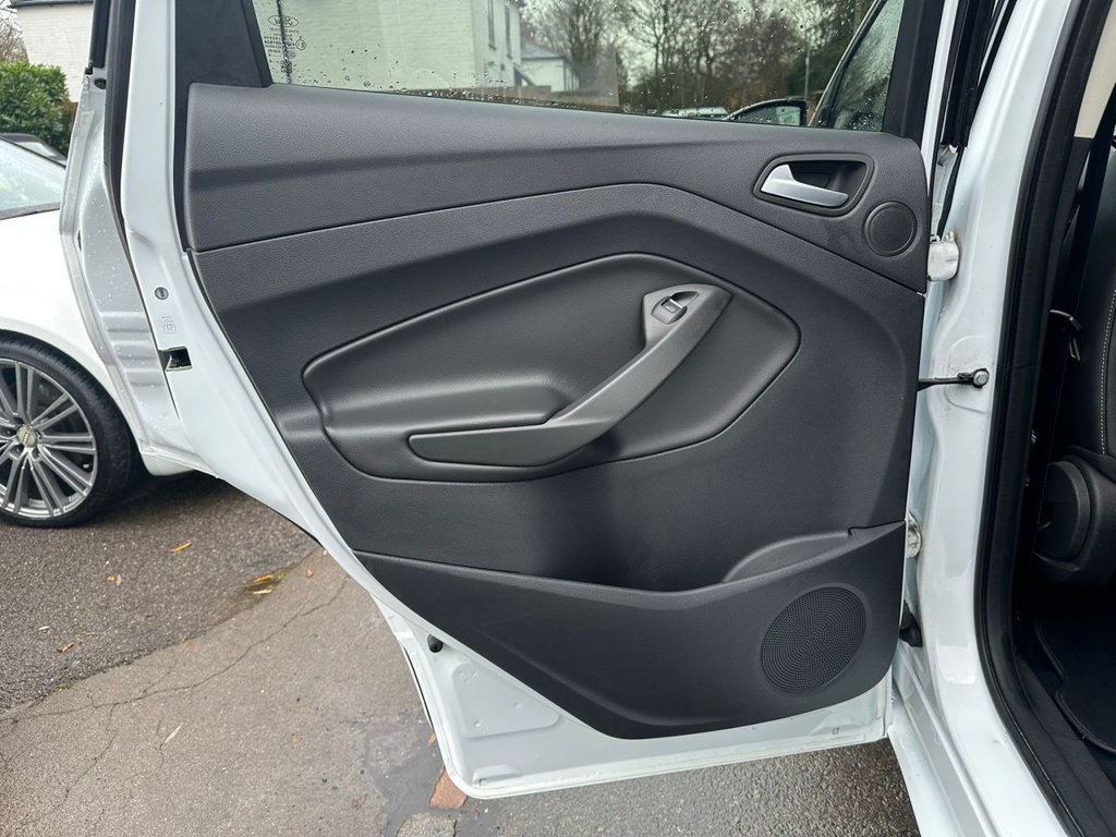 Used Ford Kuga 2016 for sale - 76740378: Photo 26