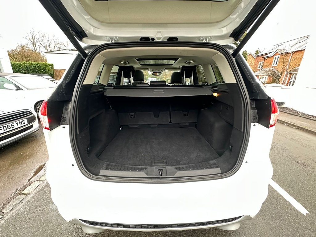 Used Ford Kuga 2016 for sale - 76740378: Photo 27