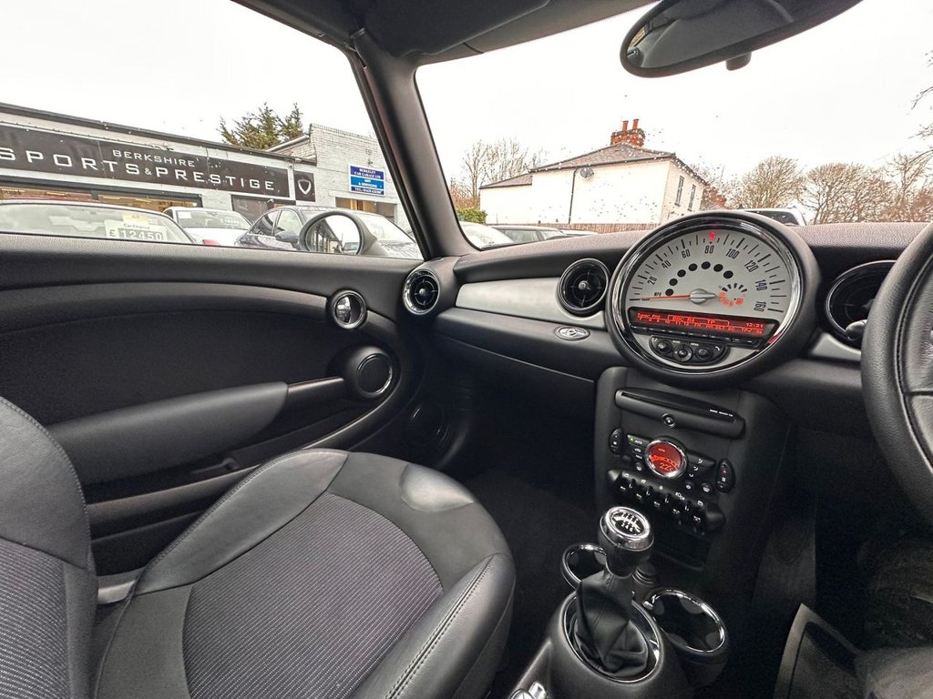 Used MINI Convertible 2011 for sale - 77498771: Photo 11