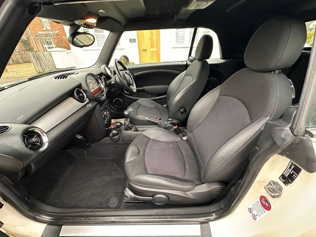 Used MINI Convertible 2011 for sale - 77498771: Photo 15