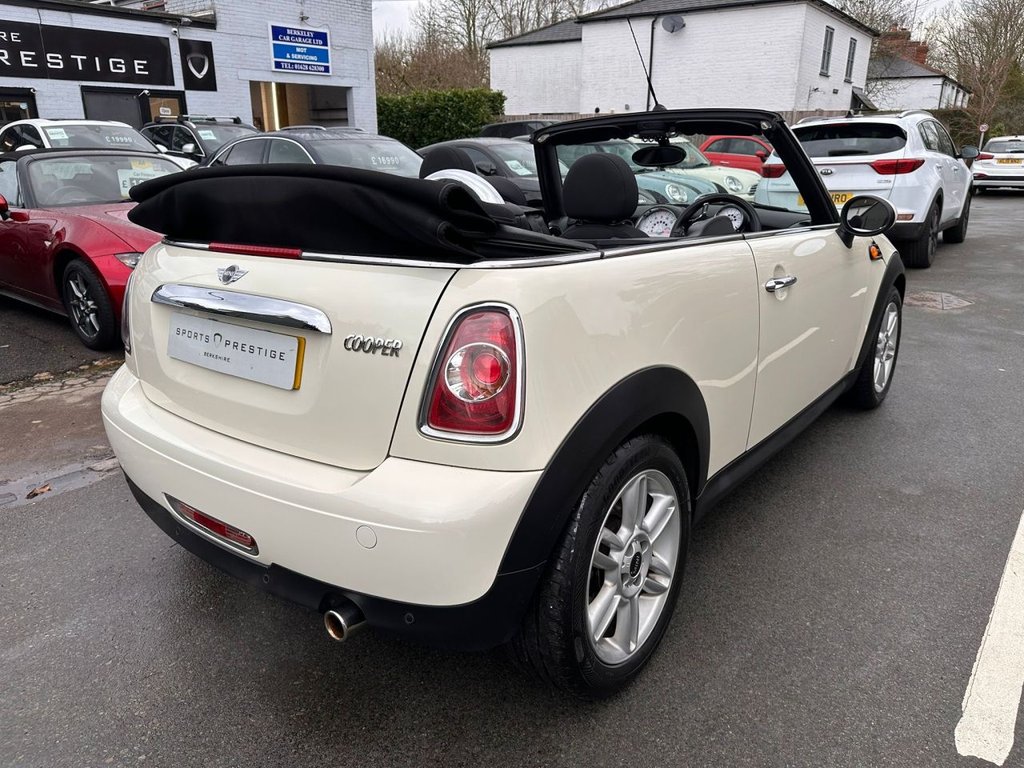 Used MINI Convertible 2011 for sale - 77498771: Photo 2