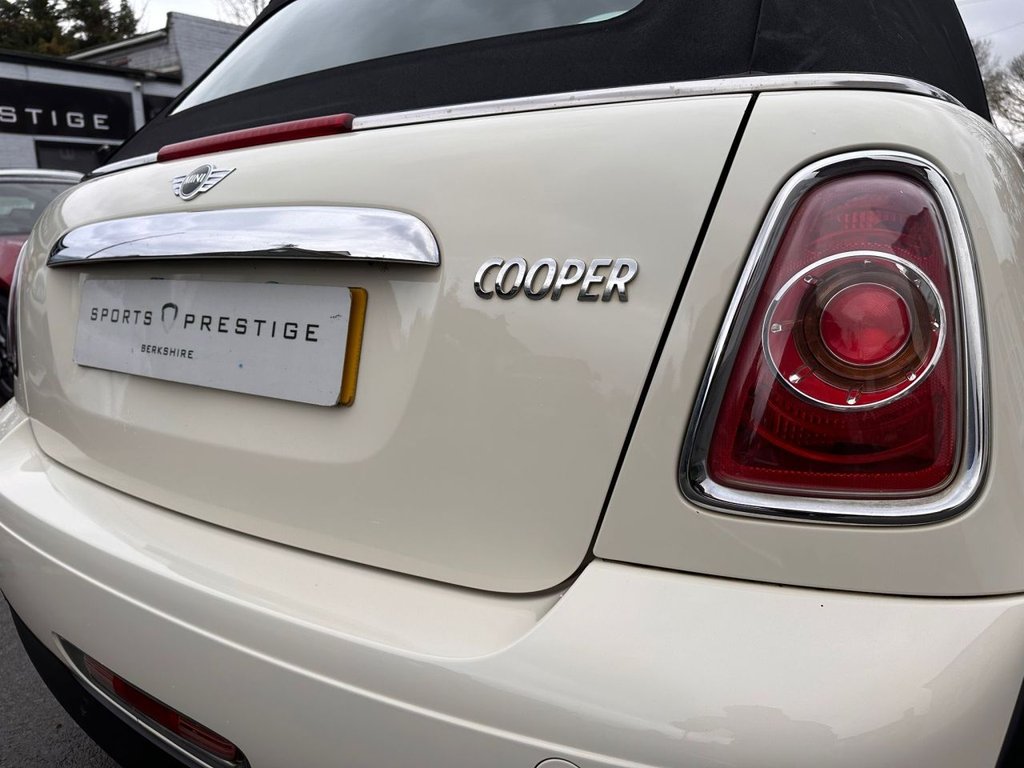 Used MINI Convertible 2011 for sale - 77498771: Photo 20