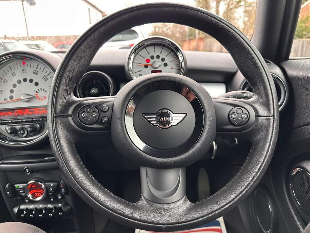 Used MINI Convertible 2011 for sale - 77498771: Photo 21