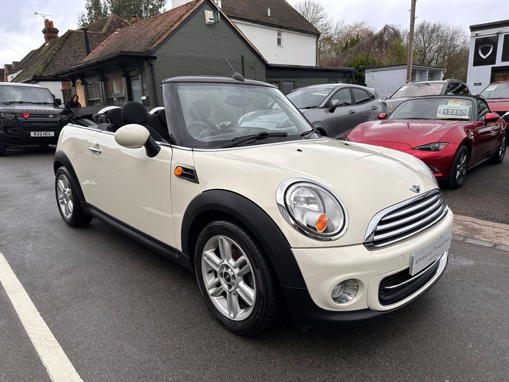 Used MINI Convertible 2011 for sale - 77498771: Photo 3