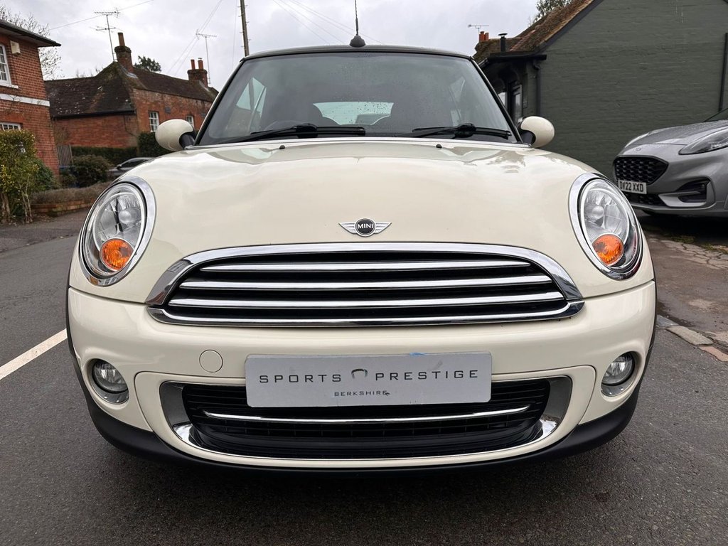 Used MINI Convertible 2011 for sale - 77498771: Photo 6