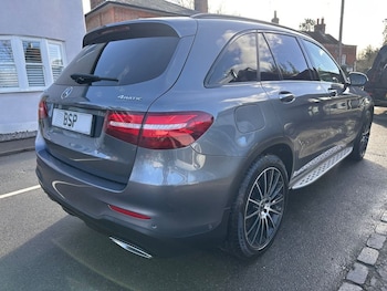 Used Mercedes-Benz GLC 2017 for sale - 77463415: Photo