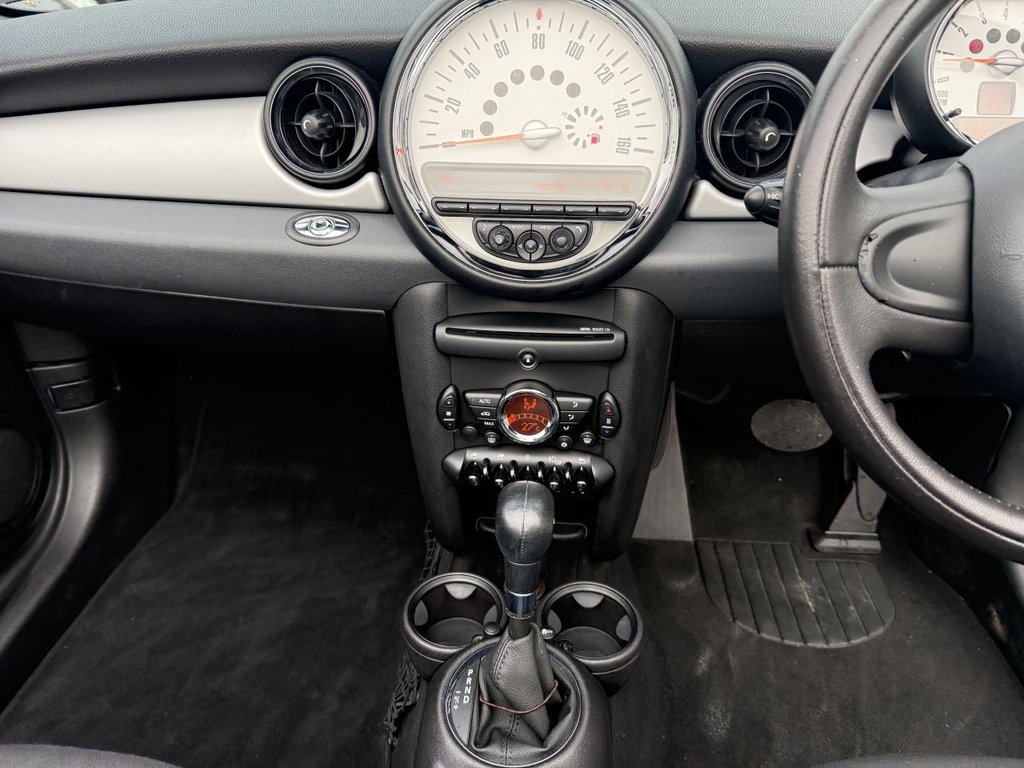 Used MINI Convertible 2011 for sale - 77463384: Photo 15