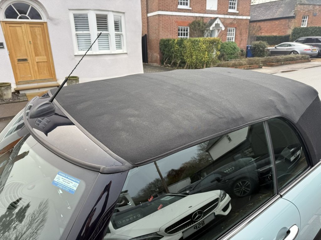 Used MINI Convertible 2011 for sale - 77463384: Photo 29