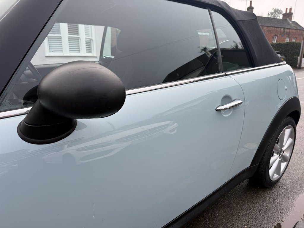 Used MINI Convertible 2011 for sale - 77463384: Photo 30