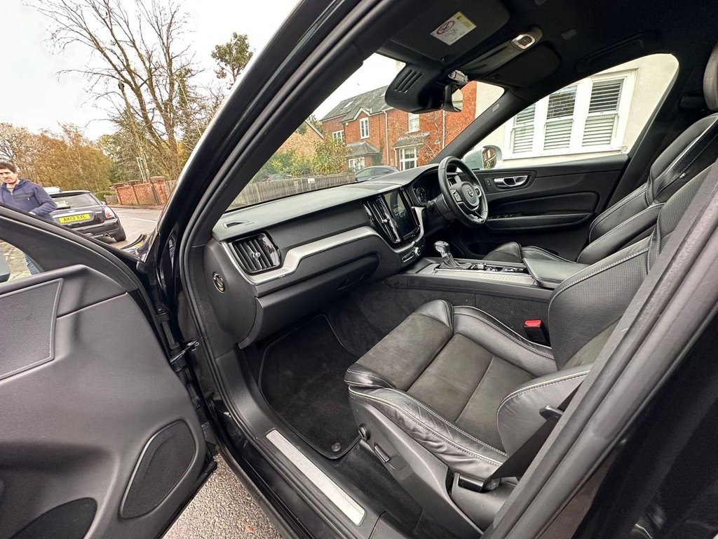 Used Volvo XC60 2018 for sale - 76481650: Photo 15