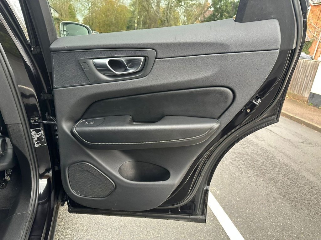 Used Volvo XC60 2018 for sale - 76481650: Photo 31